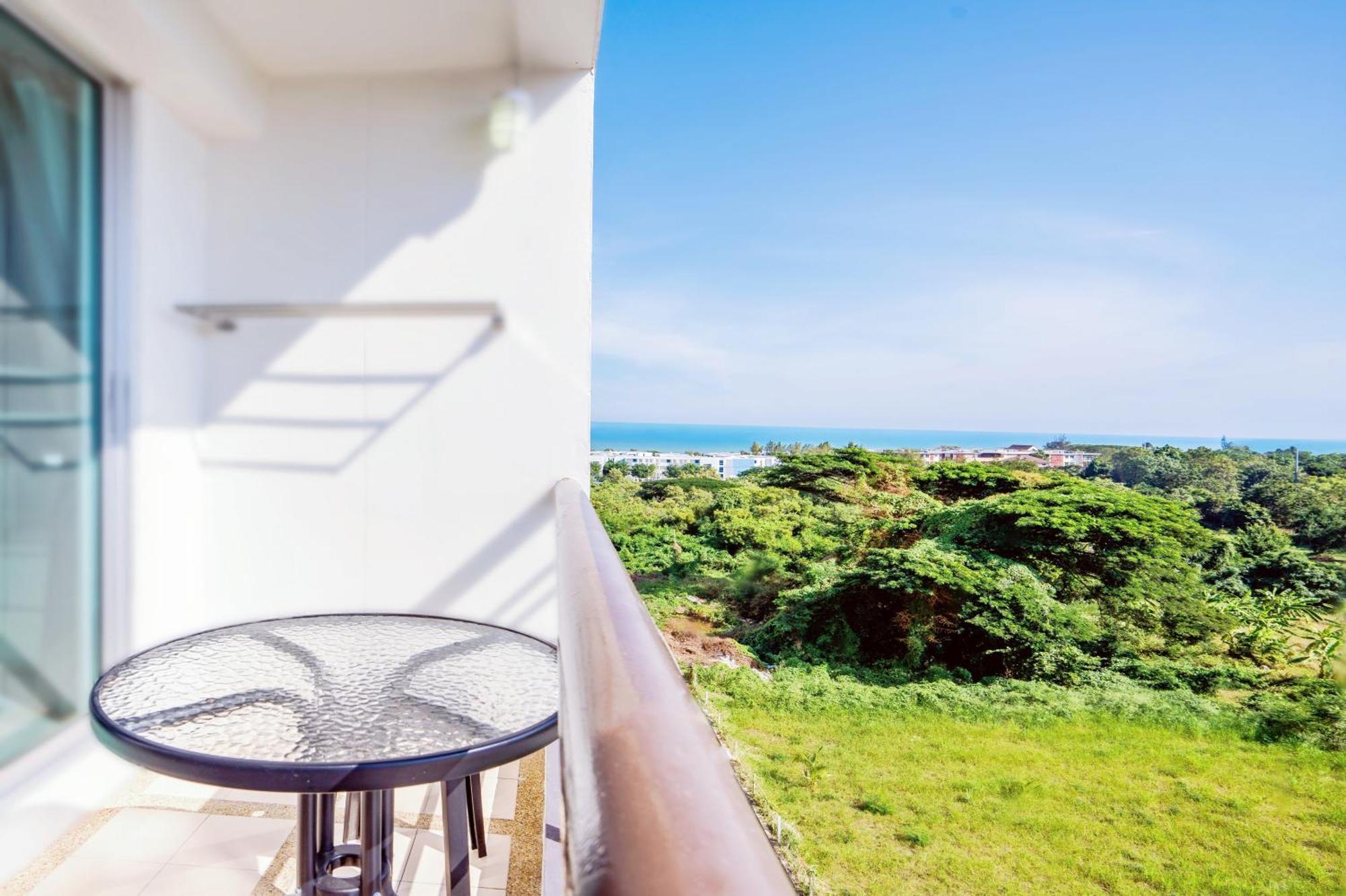 First Hua Hin - Happy Rent Apartment ภายนอก รูปภาพ